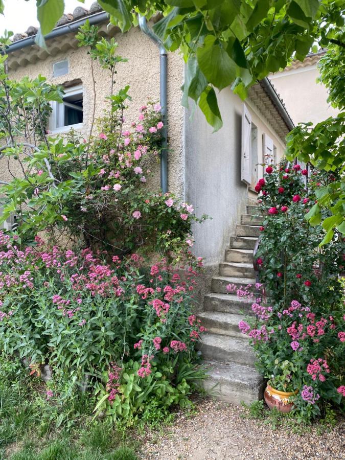 Petit Studio Le Pigeonnier A 5 Mn De Lourmarin Puyvert Eksteriør bilde