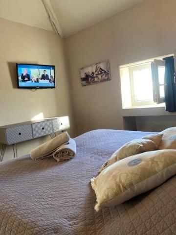 Petit Studio Le Pigeonnier A 5 Mn De Lourmarin Puyvert Eksteriør bilde