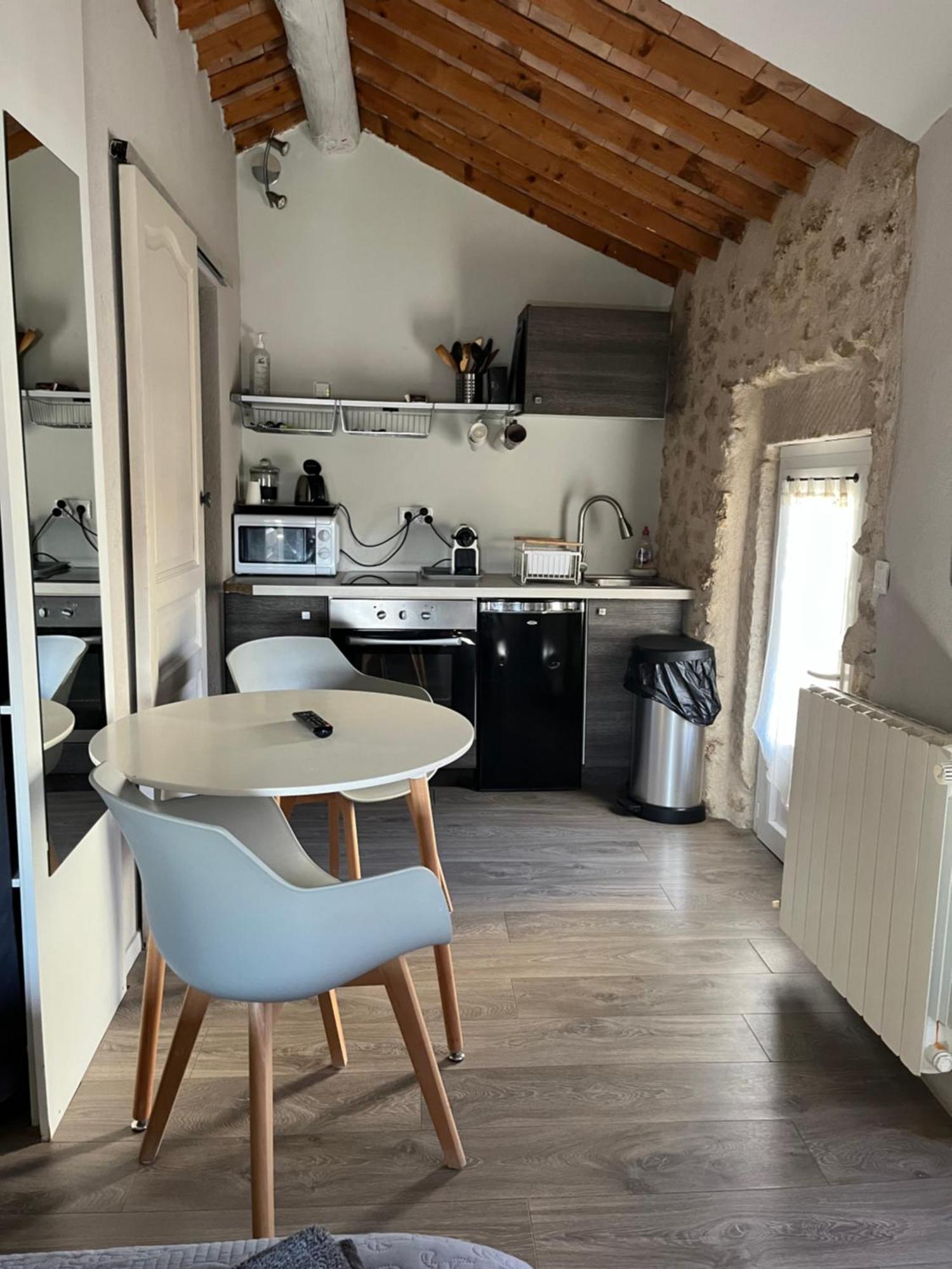 Petit Studio Le Pigeonnier A 5 Mn De Lourmarin Puyvert Eksteriør bilde